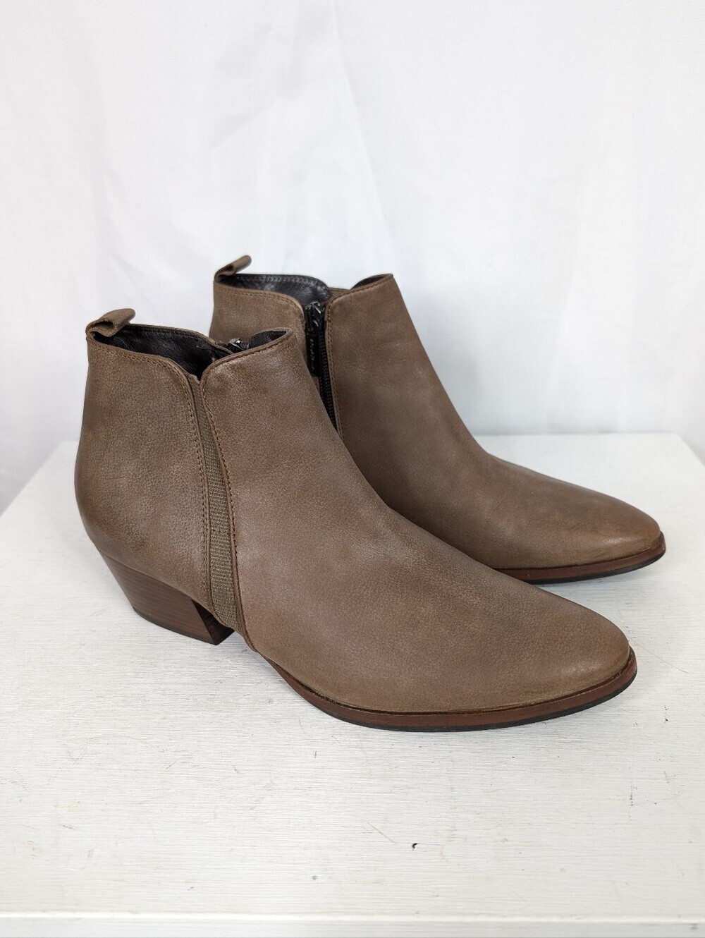 Aquatalia Fay Taupe Waterproof Leather Chelsea Boots - Size 8